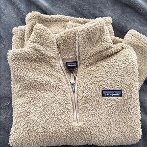 Patagonia Women's Tan Zip-Up Fleece Sweater